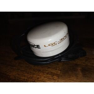 Lowrance LGC-3000 External Antenna used